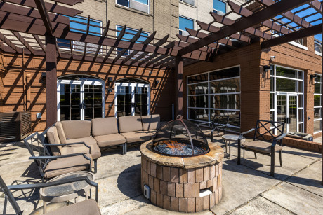 Country Inn & Suites by Radisson Lake Norman Huntersville NC - Fire Pit