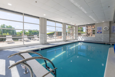Country Inn & Suites by Radisson Lake Norman Huntersville NC - Pool