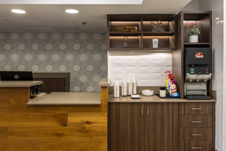 Country Inn & Suites by Radisson Lake Norman Huntersville NC - Breakfast Area